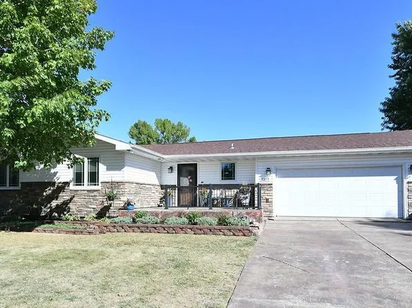 2213 26 1/2 Ave S, Fargo, ND 58103