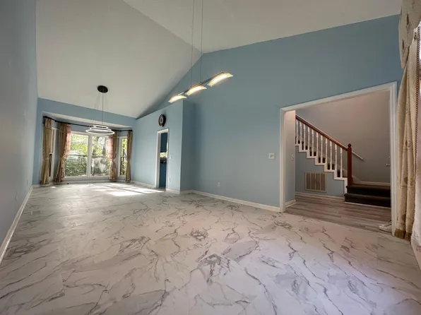 306 Swiss Lake Dr, Cary, NC 27513