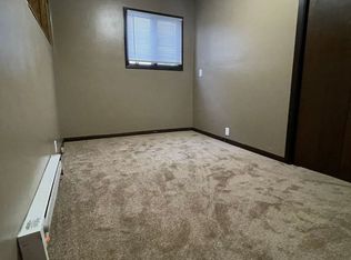 415 Hayes St #1, Eveleth, MN 55734