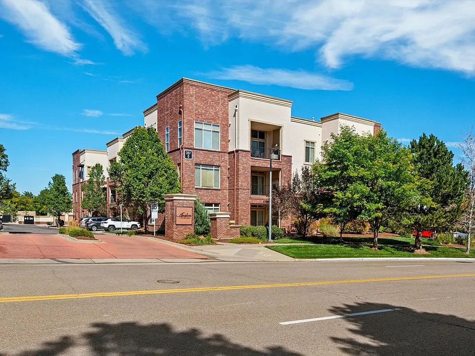 307 Inverness Way S #202