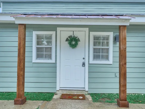 31 Harbour Row Dr #33, Coldspring, TX 77331