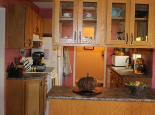 114 N Brown St, Paw Paw, MI 49079