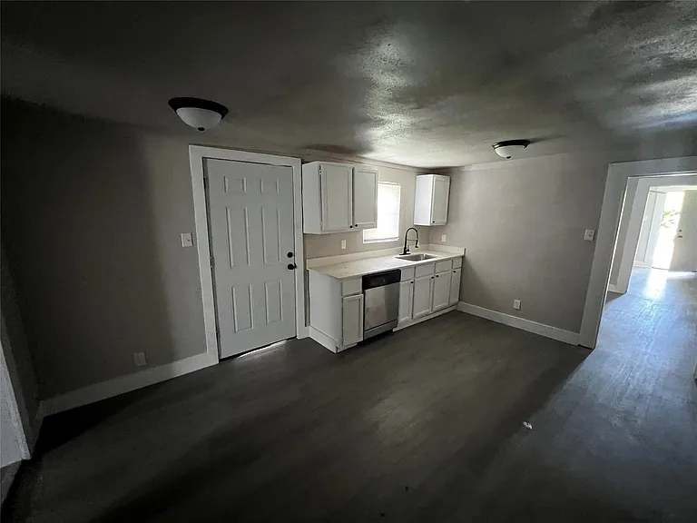 1337 W Procter St — Photo 3