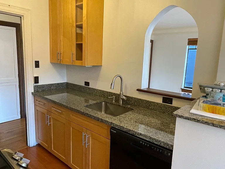 3121 Franklin Ave E #23 — Photo 7