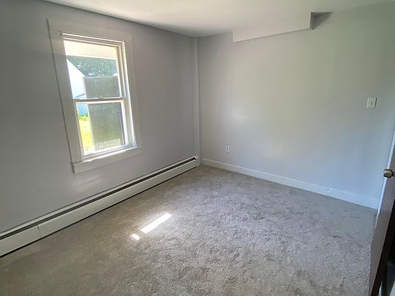 3rd image of 56 Strong St