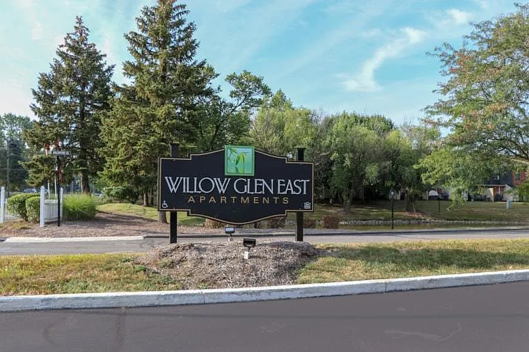 Willow Glen East — Photo 20