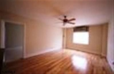 3rd image of 2721 Boardwalk #208