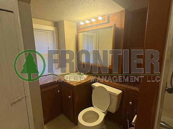 3rd image of 3939 Magnolia Ave APT 2F