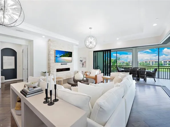 16440 CARRARA WAY #302, NAPLES, FL 34110