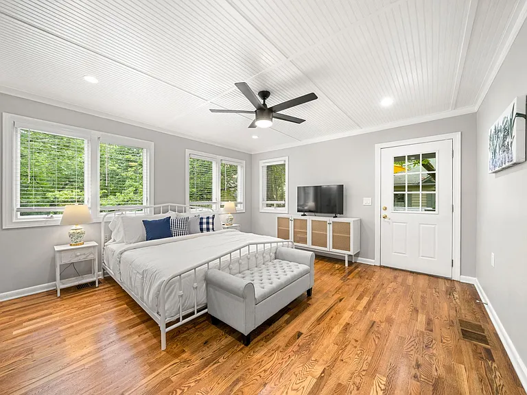639 S Peachtree St — Photo 17