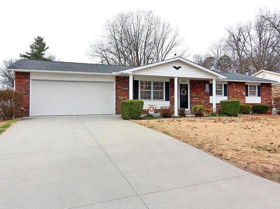 1st image of 2021 Anthony Dr
