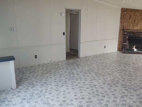 5th image of 9380 103rd St