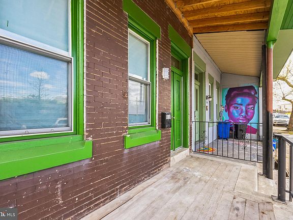 3rd image of 1126 W Glenwood Ave