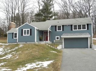 64 Acton Rd, Chelmsford, MA 01824