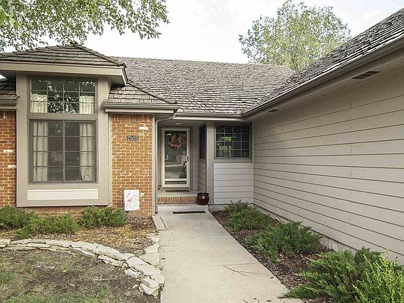 3rd image of 2503 N Rock Ct