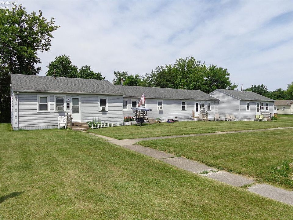 2nd image of 2211 Forest Dr