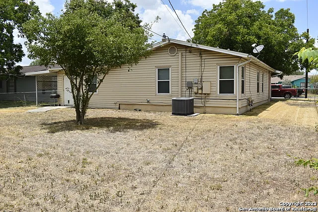 5026 Benham Dr — Photo 10