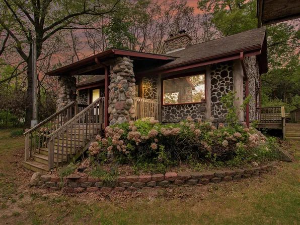 5945 Stedman Rd, Ionia, MI 48846