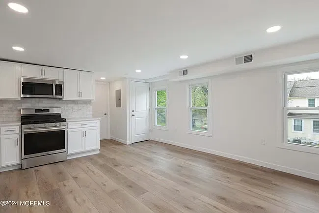 2 bed, $2,750 — Photo 2