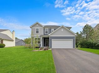 2428 Fen View Cir, Island Lake, IL 60042