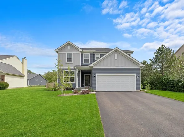 2428 Fen View Cir, Island Lake, IL 60042