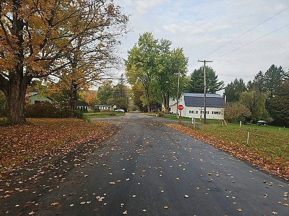 4th image of 164 Ostrander Rd