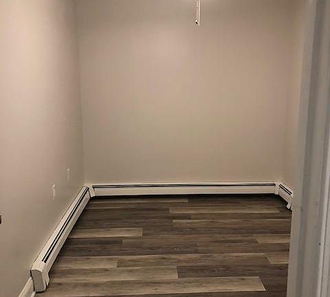 Brand new flooring, cozy radiator heating