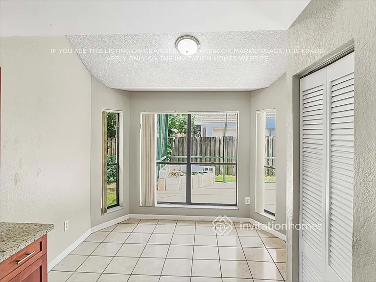 11585 Gorham Dr — Photo 7