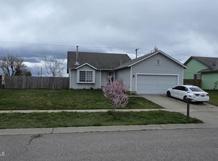 7444 W Robin Rd, Rathdrum, ID 83858