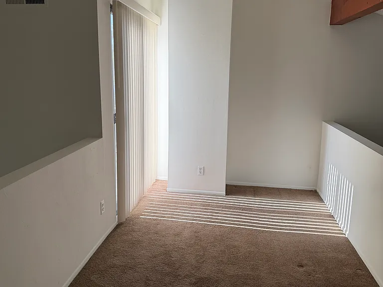 Victory Apartments — Photo 8