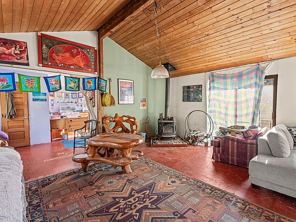 5th image of 52401 Iron Creek Road