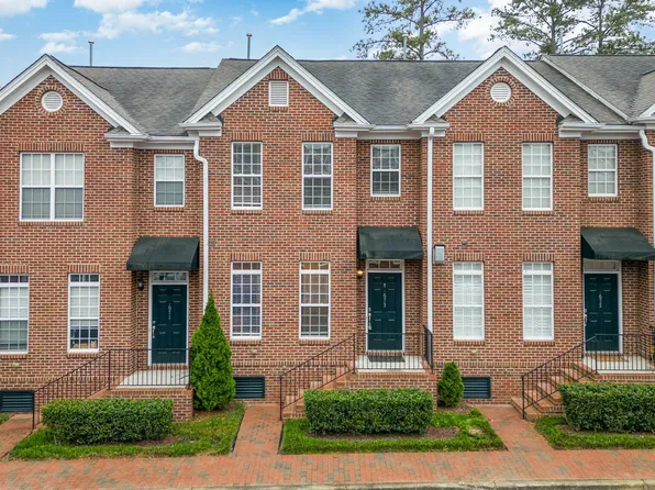 673 Highpark Ln, Raleigh, NC 27608