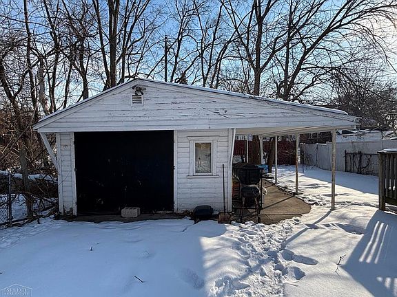 5th image of 12940 Rutherford St