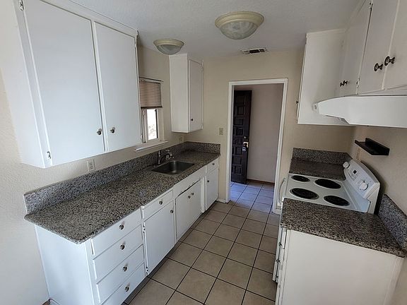 4th image of 8952 Rosetta Cir