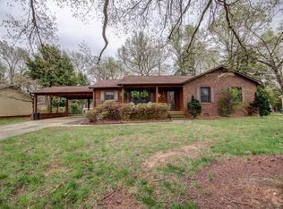 515 Brook Forest Dr, Belmont, NC 28012