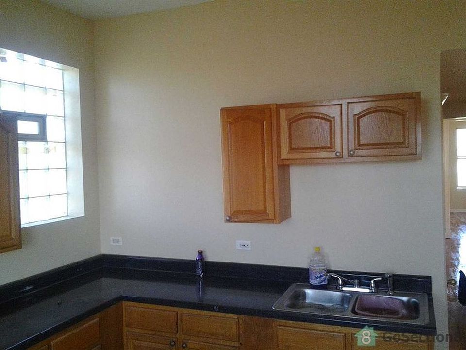 2nd image of 1220 S Homan Ave #1