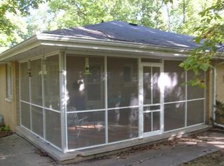 1750 Riverdale Dr, Green Bay, WI 54313