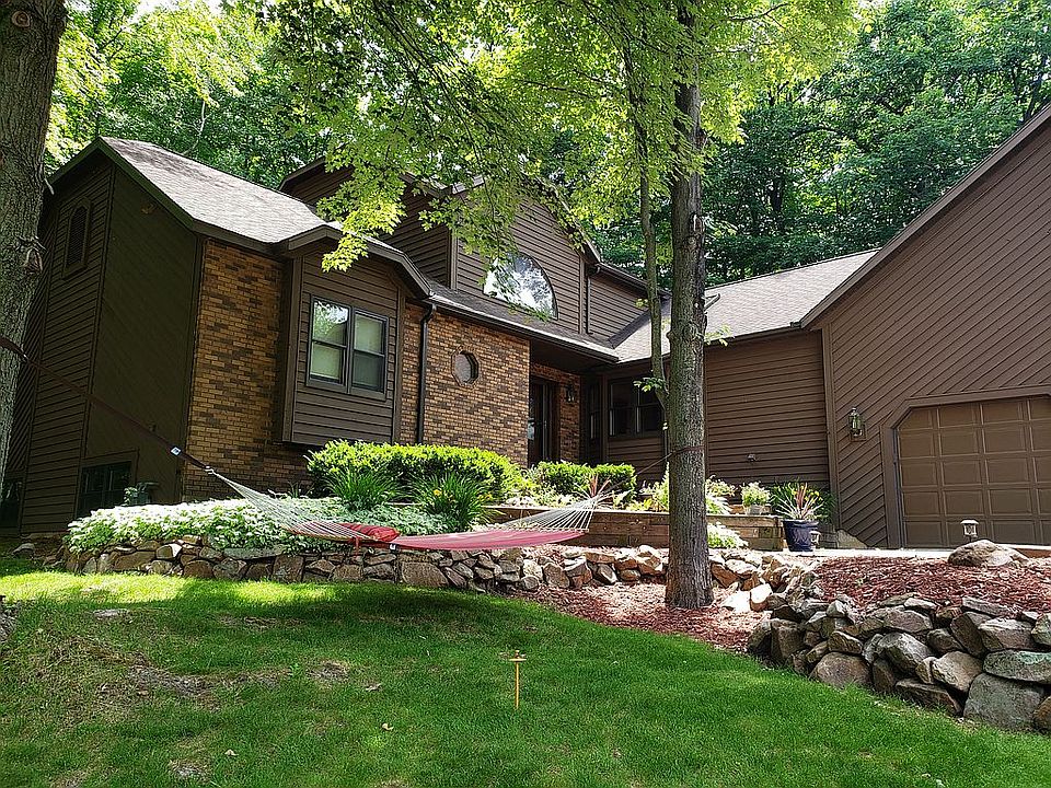 1st image of 149551 Mountain Ln
