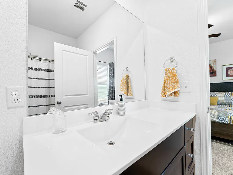 6009 Jagger Ave — Photo 16