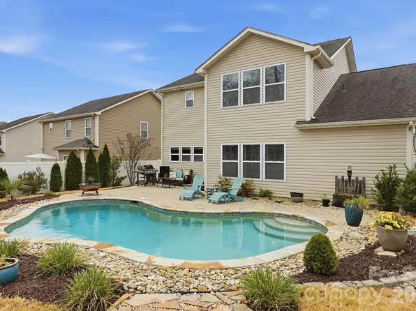 12788 Clydesdale Dr, Midland, NC 28107