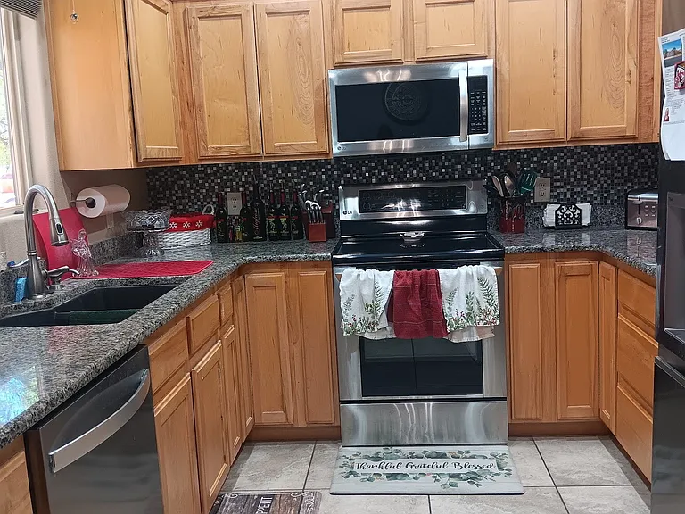 376 N 2480 W — Photo 3