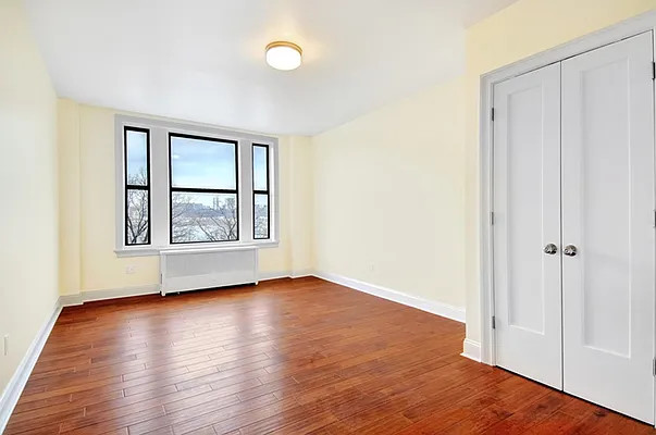 Rented by Isley Residential | media 22