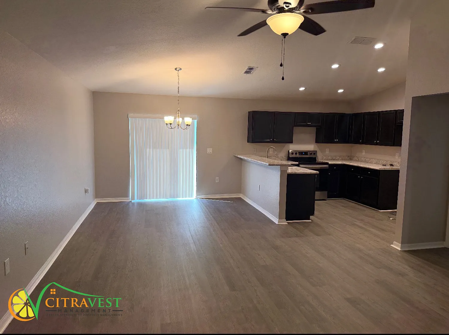 Auburndale 3 Bedroom Available Today! — Photo 2