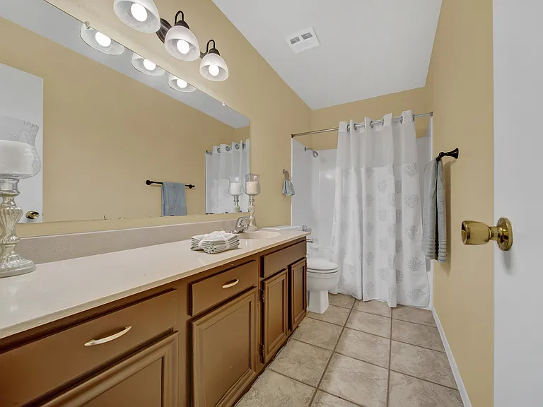 Vista Ventana Apartments — Photo 19