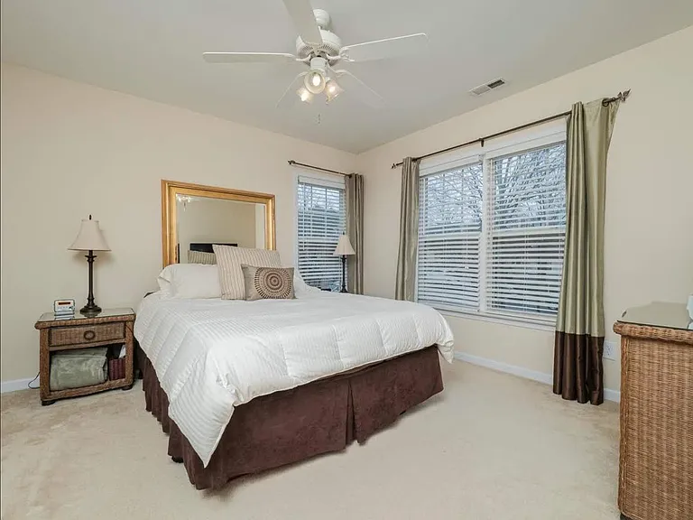 619 Elm Ave — Photo 3