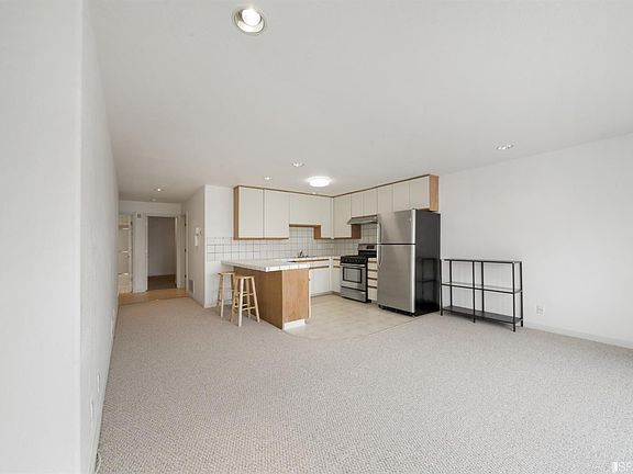 3rd image of 328 2nd Ave