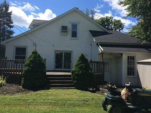 4th image of 116 E Lynn St