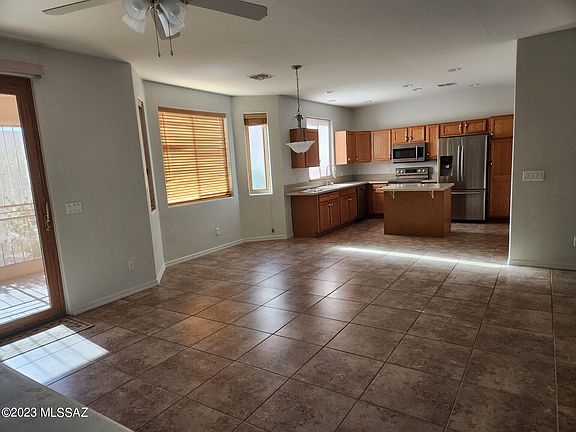 3rd image of 1228 N Hillsboro Ave