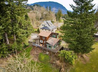 8899 Taylor St, Mission, BC V2V7C8