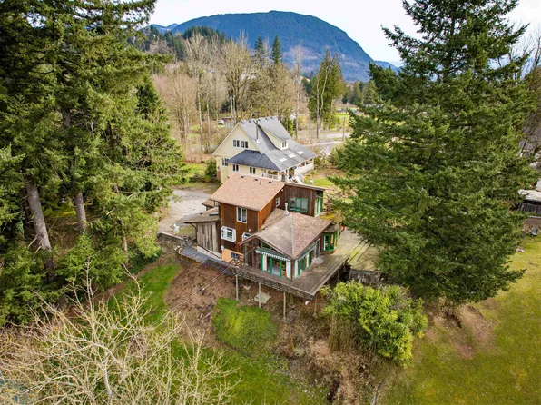 8899 Taylor St, Mission, BC V2V 7C8